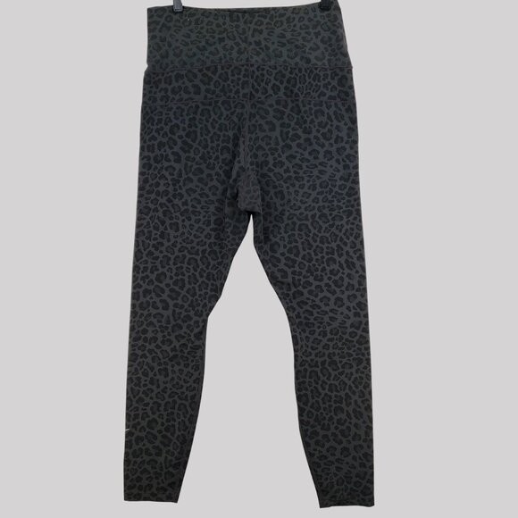 Nike One Dri-FIT High-Rise Printed Leopard Leggings  Women's Pants XL - Picture 4 of 10